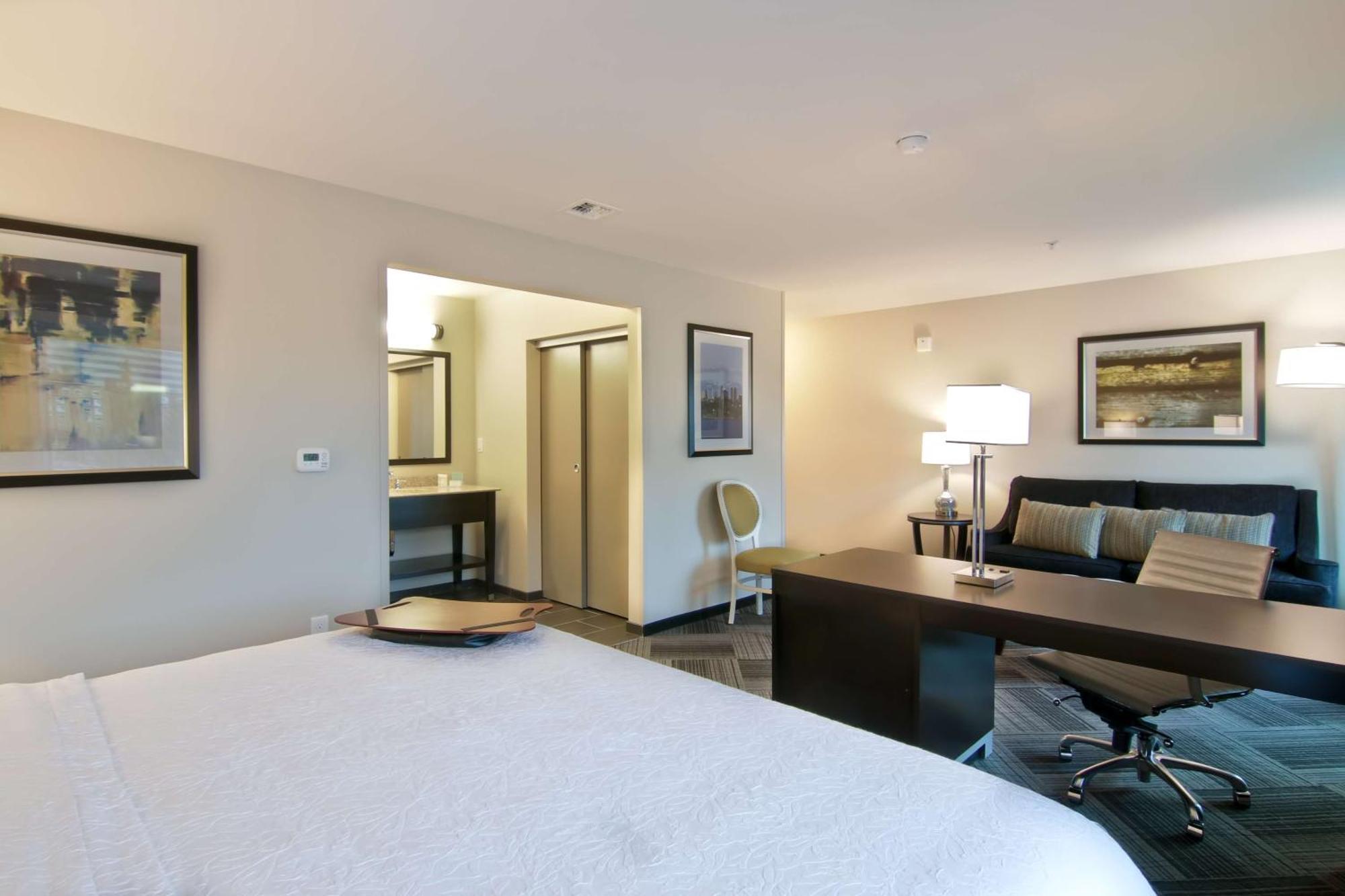 Hampton Inn & Suites Bellevue Downtown/Seattle Εξωτερικό φωτογραφία