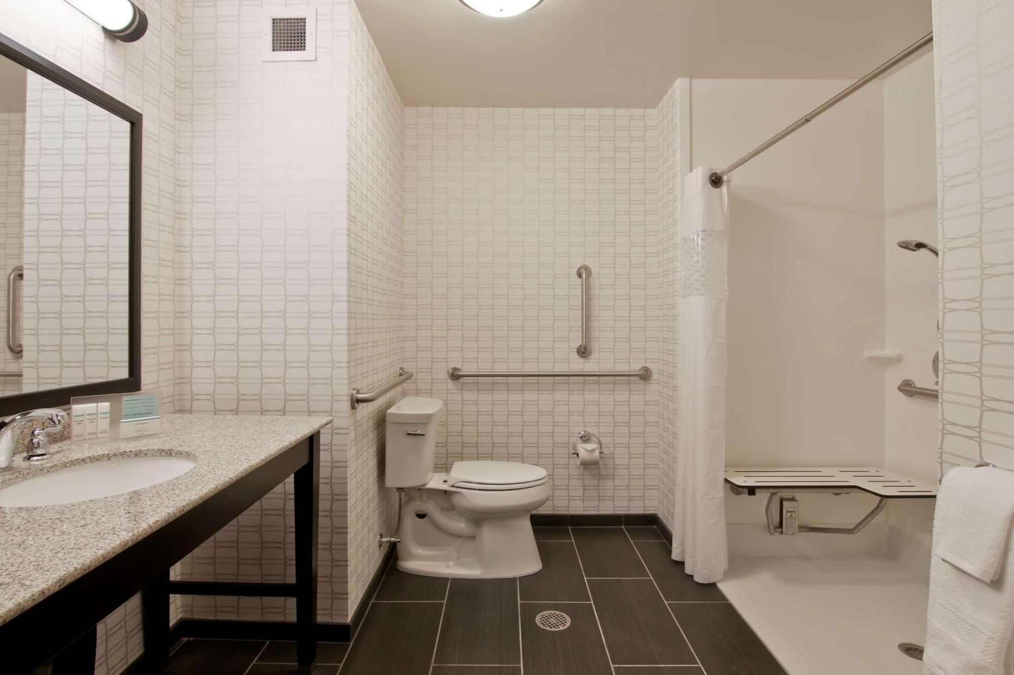 Hampton Inn & Suites Bellevue Downtown/Seattle Εξωτερικό φωτογραφία