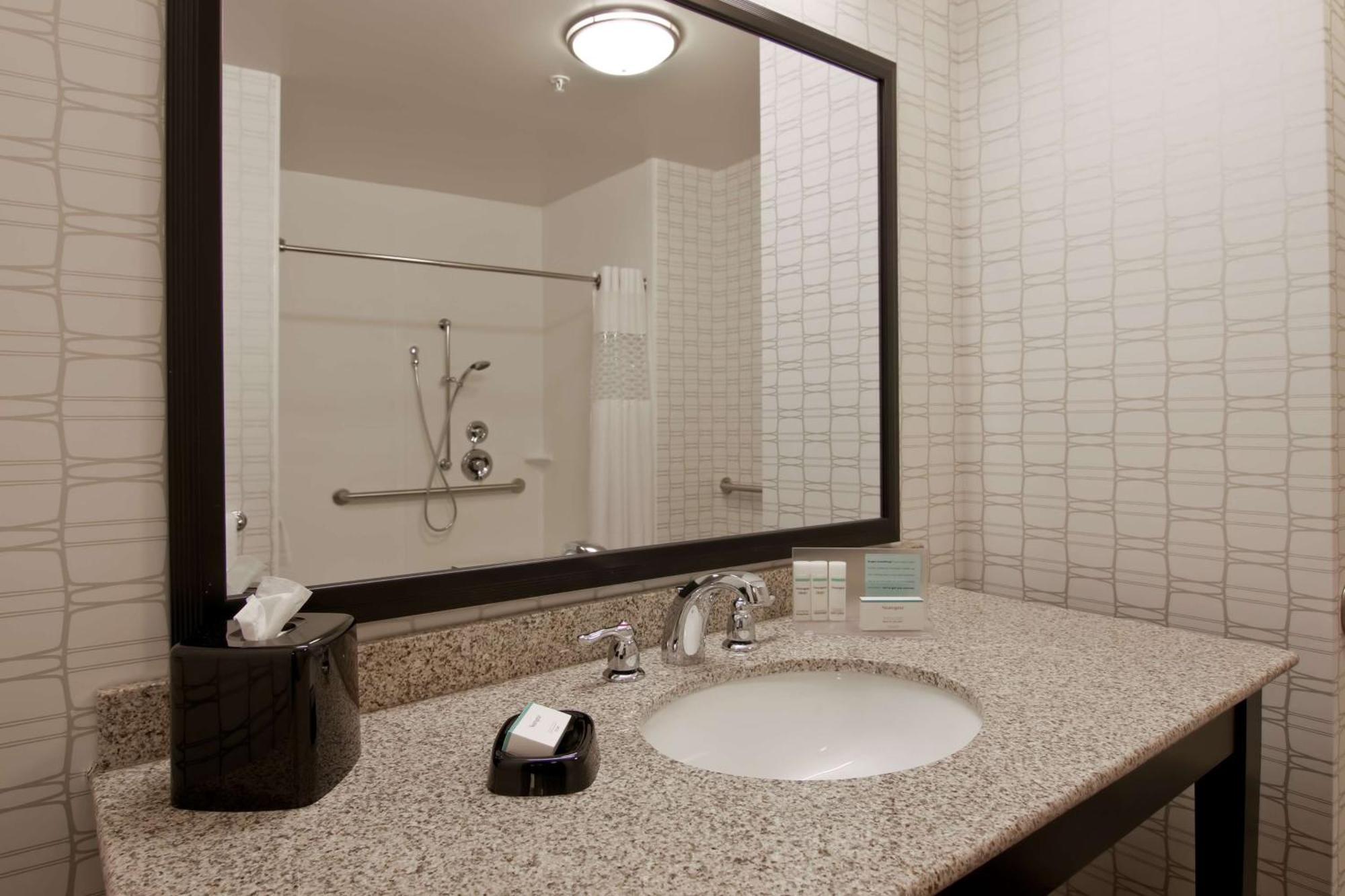 Hampton Inn & Suites Bellevue Downtown/Seattle Εξωτερικό φωτογραφία